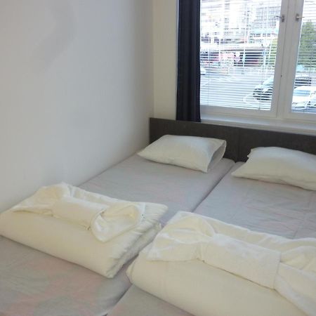 Apartment Van N ปราก ภายนอก รูปภาพ