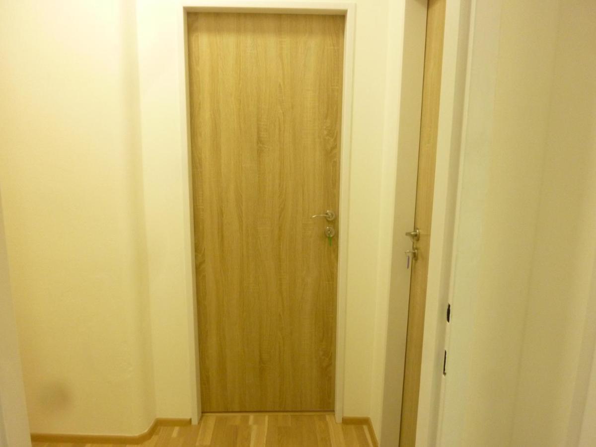Apartment Van N ปราก ภายนอก รูปภาพ
