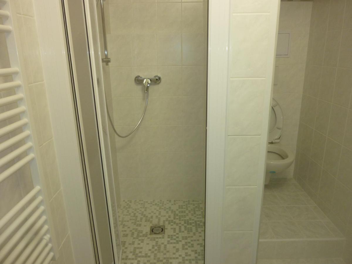 Apartment Van N ปราก ภายนอก รูปภาพ